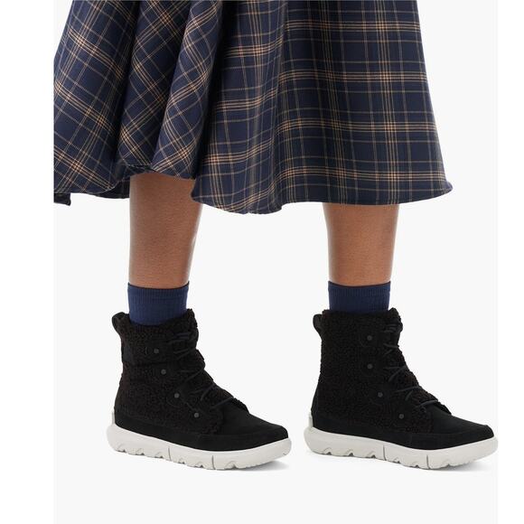 New Sorel Explorer Next Joan Cozy Boots in Black Suede/Faux Shearling Size 10 - Picture 2 of 9